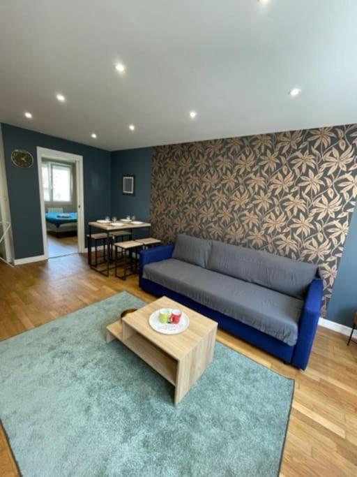 Chic'N Chill Apartment Issoudun Bagian luar foto