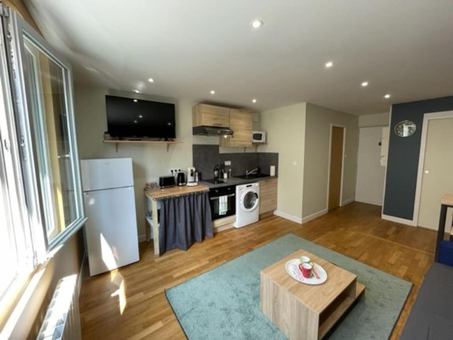 Chic'N Chill Apartment Issoudun Bagian luar foto